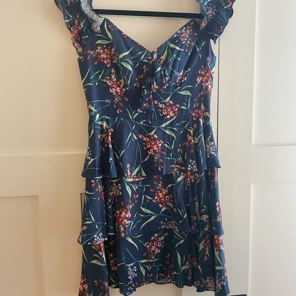 Wayf size S tiered mini floral dress